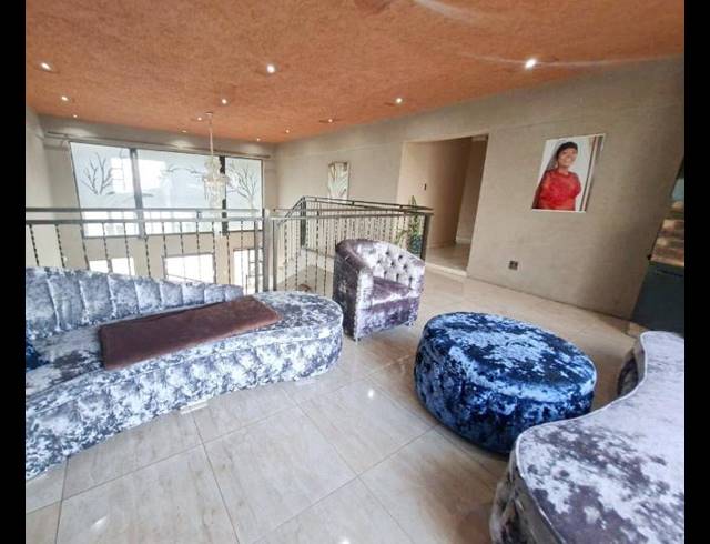 5 BEDROOM HOUSE FOR SALE IN SELCOURT